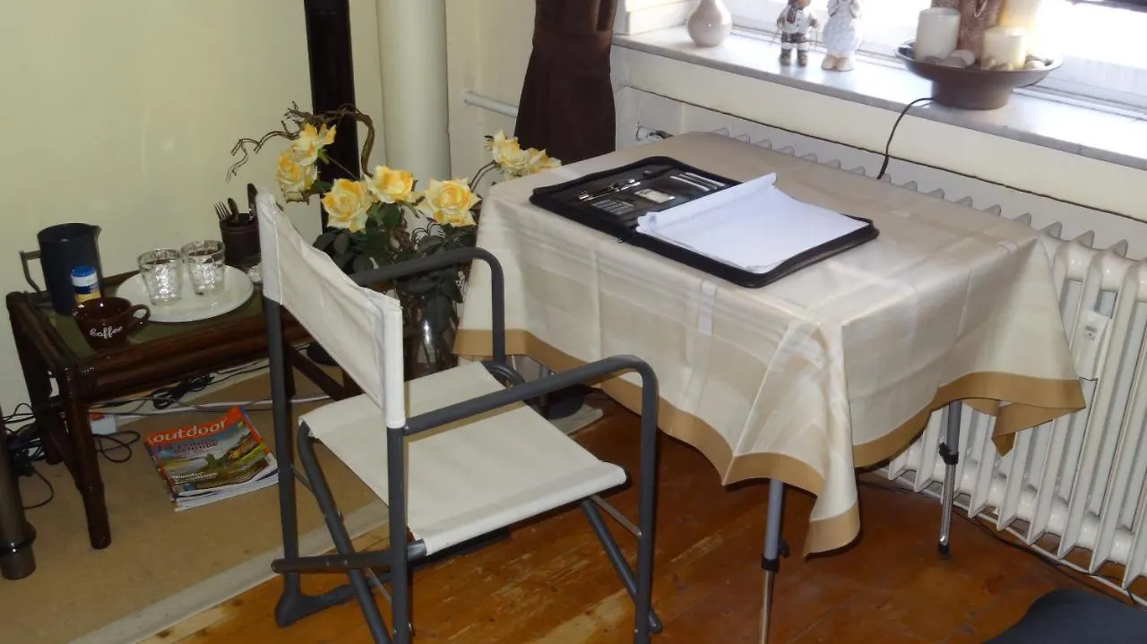 Top! Zimmer Am Rhein Und Altstadt Düsseldorf